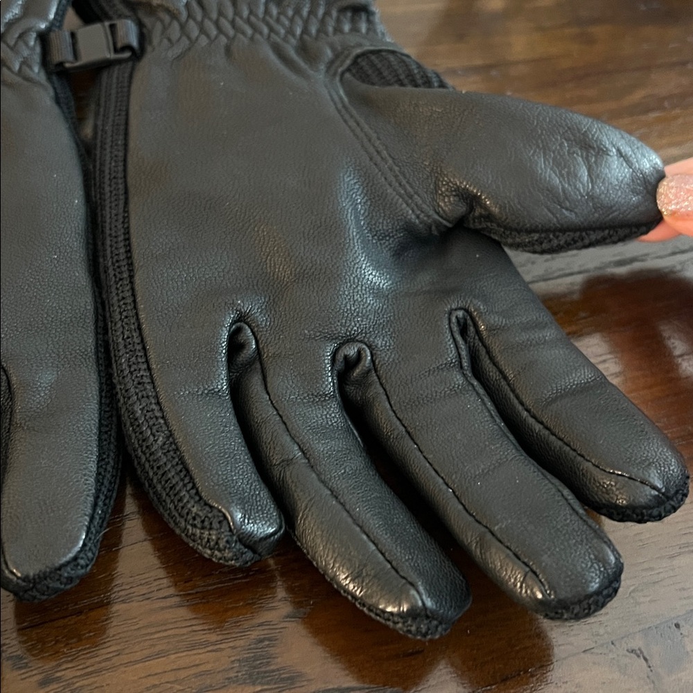 Spyder Black Knit and Leather Gloves with Embroidered Spyder Logo, Size Medium - Picture 6 of 10